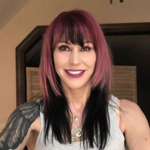 Meet your Posher, Stacy